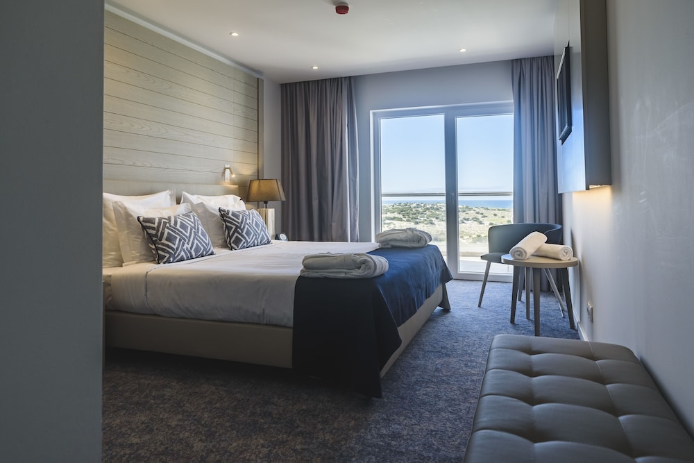 Photo - MH Atlantico