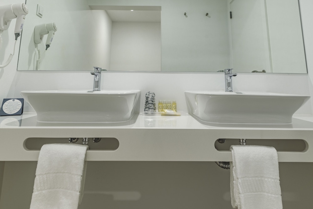 Photo - MH Atlantico