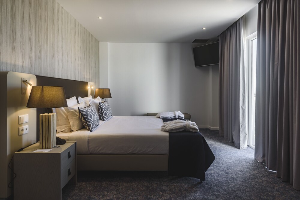 Photo - MH Atlantico