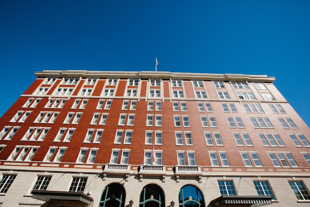 Hotel julien dubuque deals