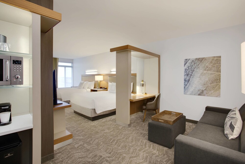 Room, Springhill Suites Marriott Airport