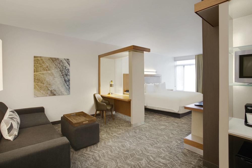 Room, Springhill Suites Marriott Airport