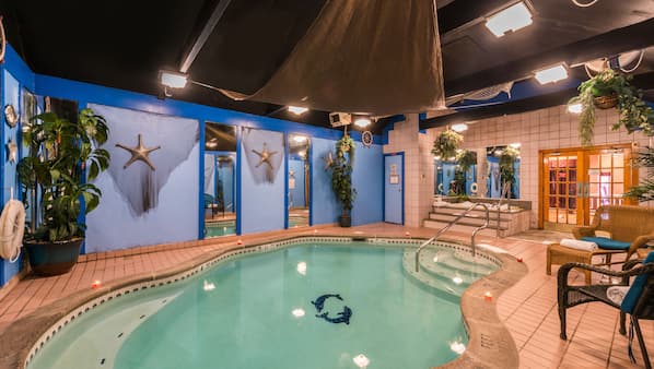 Inn of the Dove Romantic Suites with Jacuzzi & Fireplace in Bensalem