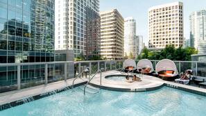 Outdoor pool, pool loungers