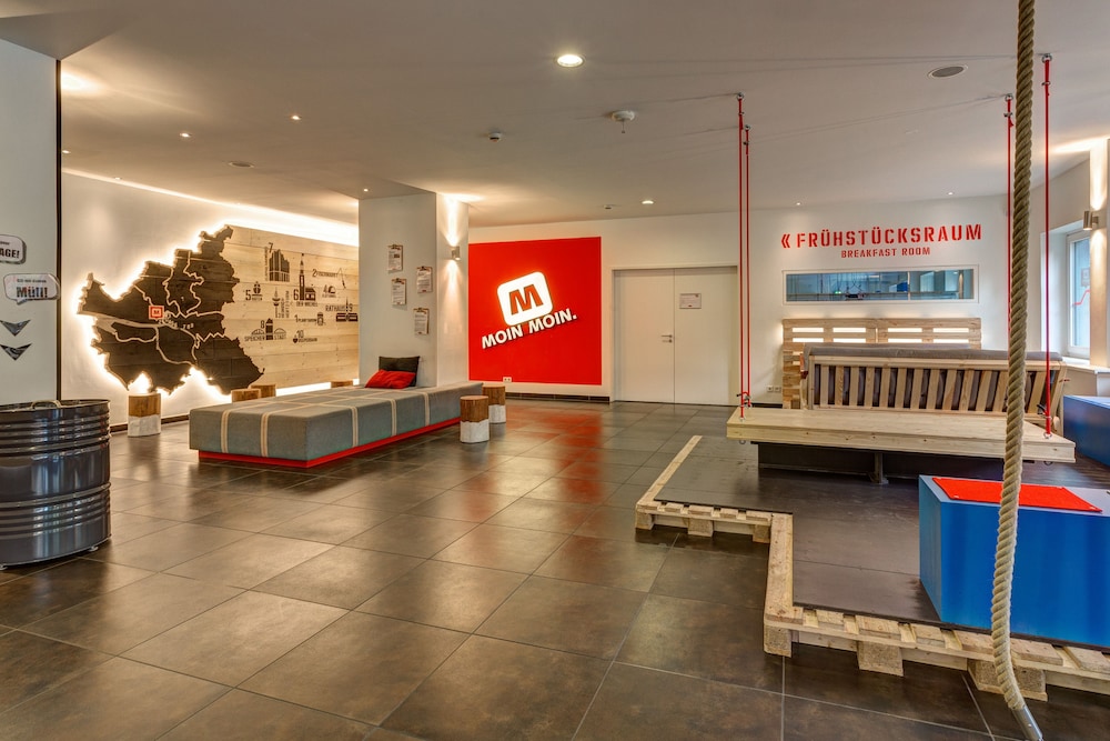 Photo - MEININGER Hotel Hamburg City Center