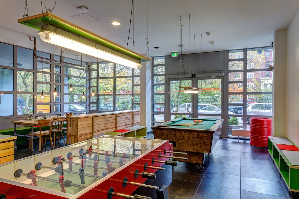 Photo - MEININGER Hotel Hamburg City Center