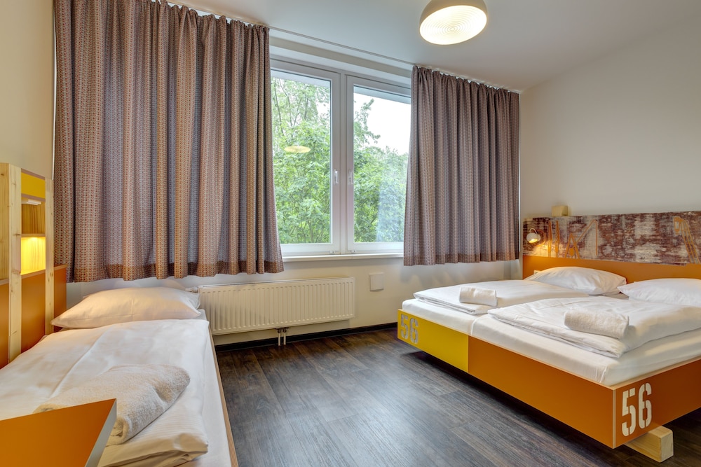 Photo - MEININGER Hotel Hamburg City Center