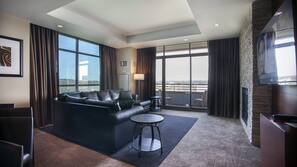 In-room safe, desk, iron/ironing board, rollaway beds
