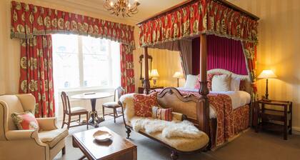 Luttrell Arms Hotel