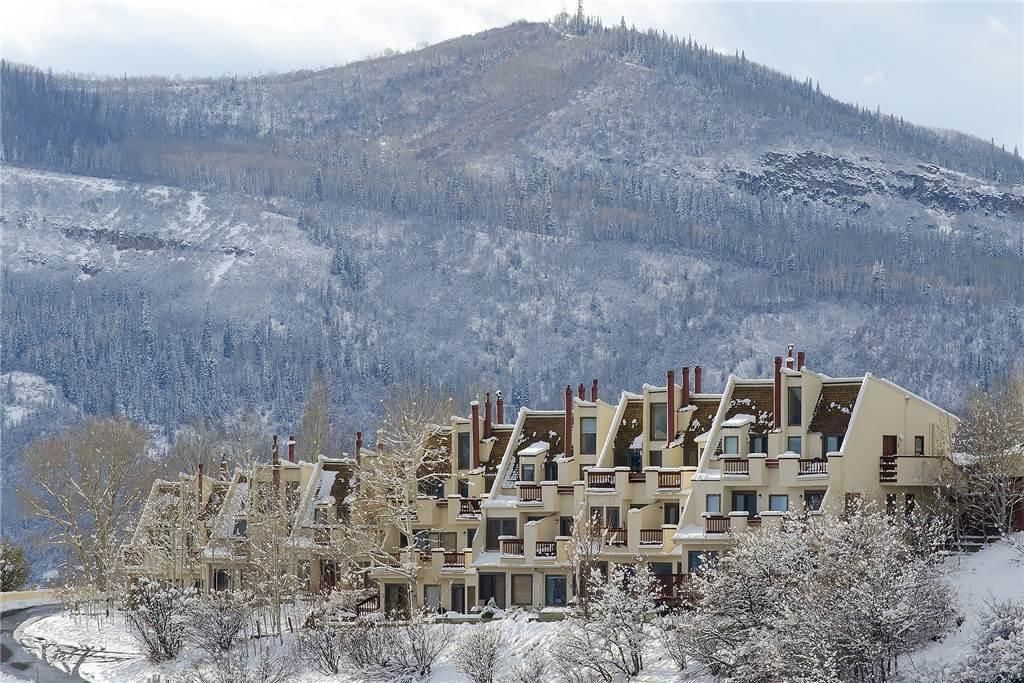 Storm Watch Condominiums by Pioneer Ridge Management in Steamboat Springs, United States