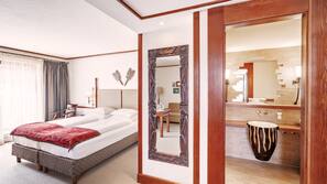 Premium bedding, pillowtop beds, minibar, in-room safe