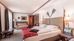 Premium bedding, pillowtop beds, minibar, in-room safe