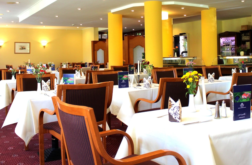 Neustrelitz The Royal Inn Park Hotel Fasanerie Neustrelitz The Royal Inn Park Hotel Fasanerie