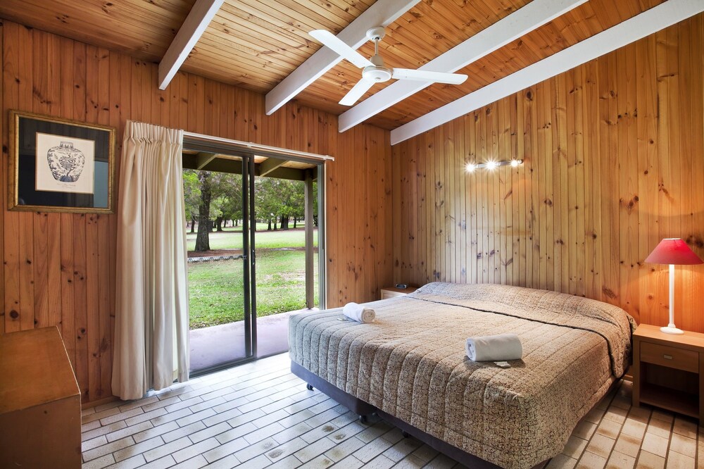 Noosa North Shore Retreat Reviews, Photos & Rates