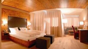 Coffre-forts dans les chambres, bureau, Wi-Fi gratuit