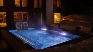 Piscine couverte, piscine extérieure