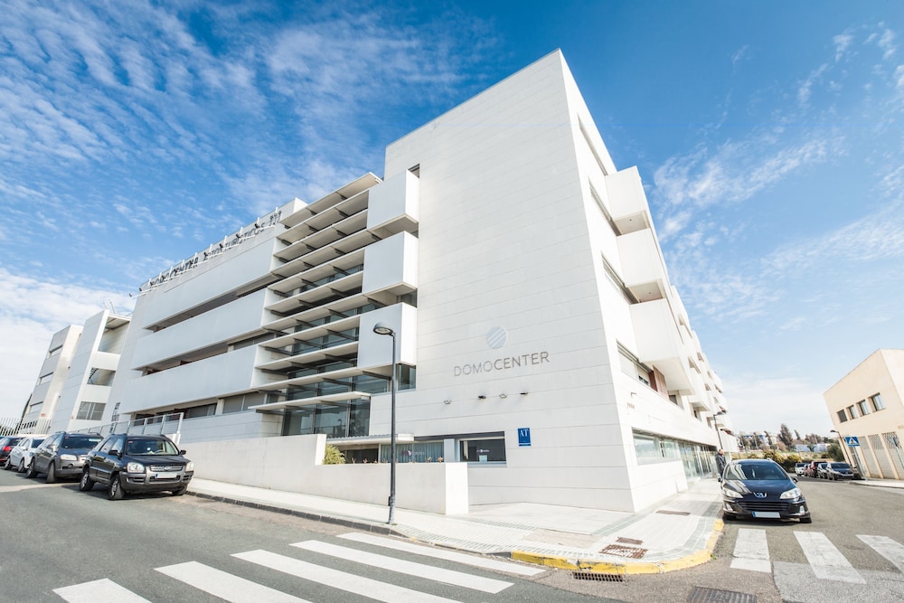 Apartamentos Ele Domocenter In Bormujos Spain Expedia -