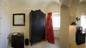 Biancheria da letto ipoallergenica, minibar, una cassaforte in camera