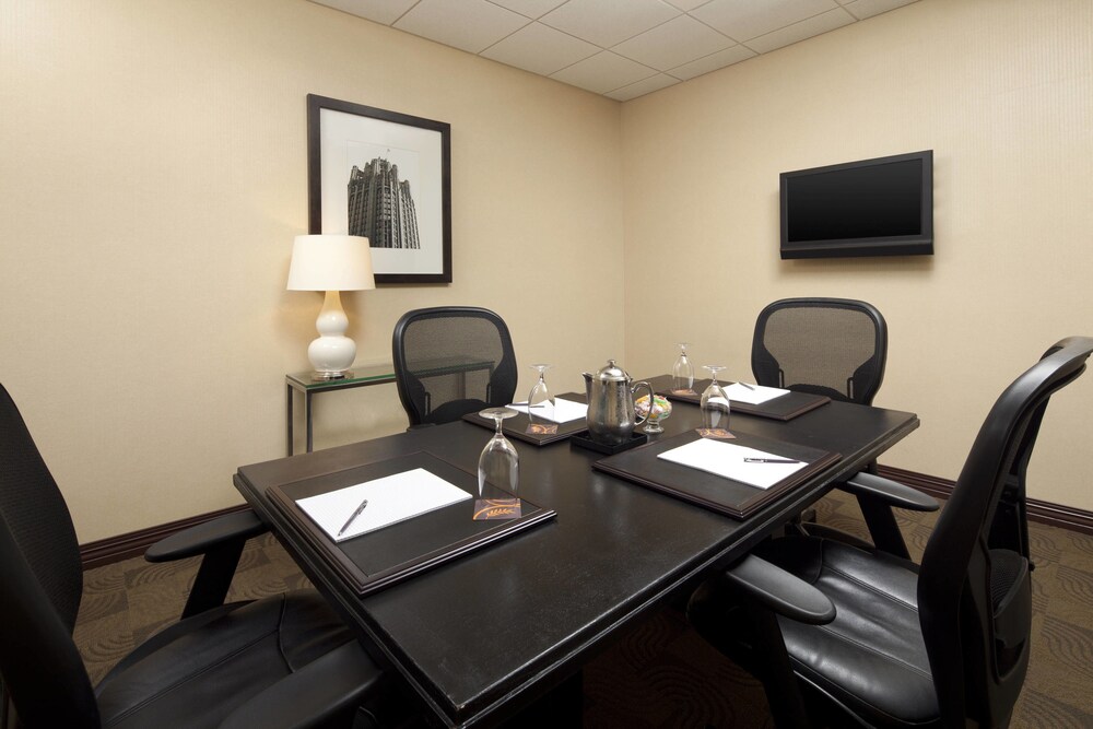 Sheraton Chicago Northbrook Hotel In Northbrook Cheap