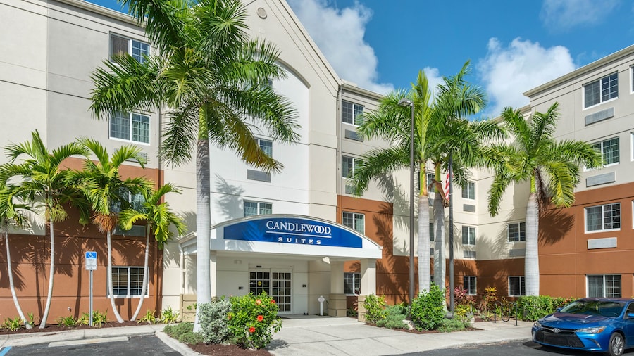 Candlewood Suites Fort Myers Sanibel Gateway, an IHG Hotel