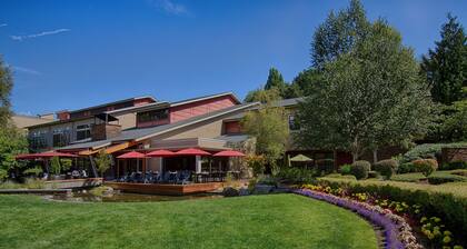 Cedarbrook Lodge