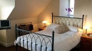 Rollaway beds, free WiFi