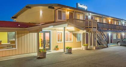 Travelodge by Wyndham Newport