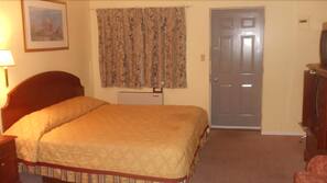In-room safe, iron/ironing board, free WiFi, alarm clocks