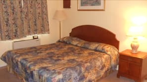 In-room safe, iron/ironing board, free WiFi, alarm clocks