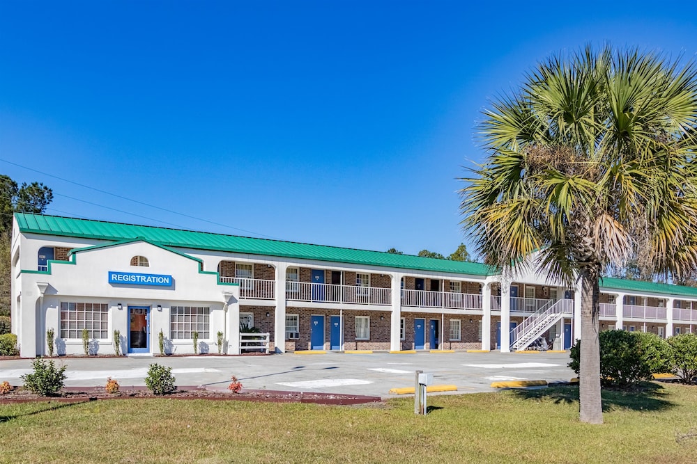 Motel 6 Walterboro, SC in Walterboro Best Rates & Deals on Orbitz