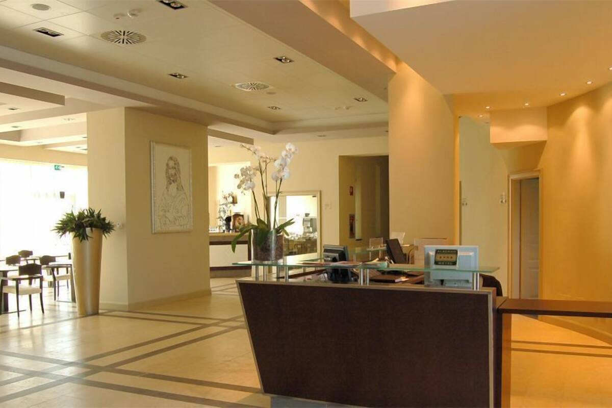 Cremona Palace Hotel In Castelverde Italy Expedia