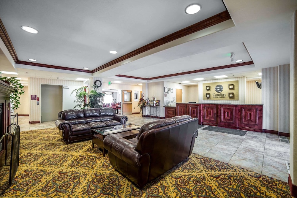 Lobby, Comfort Inn & Suites Rock Springs - Green River