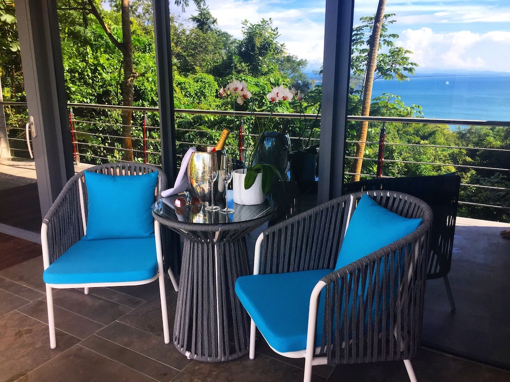 Balcony, Makanda by the Sea