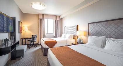 Acclaim Hotel By CLIQUE