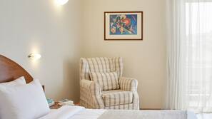 In-room safe, iron/ironing board, free WiFi