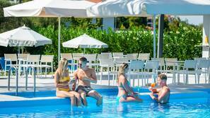 Outdoor pool, pool loungers