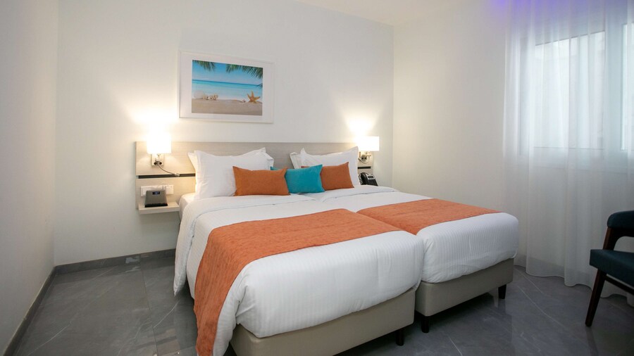 Best Western Plus Larco Hotel