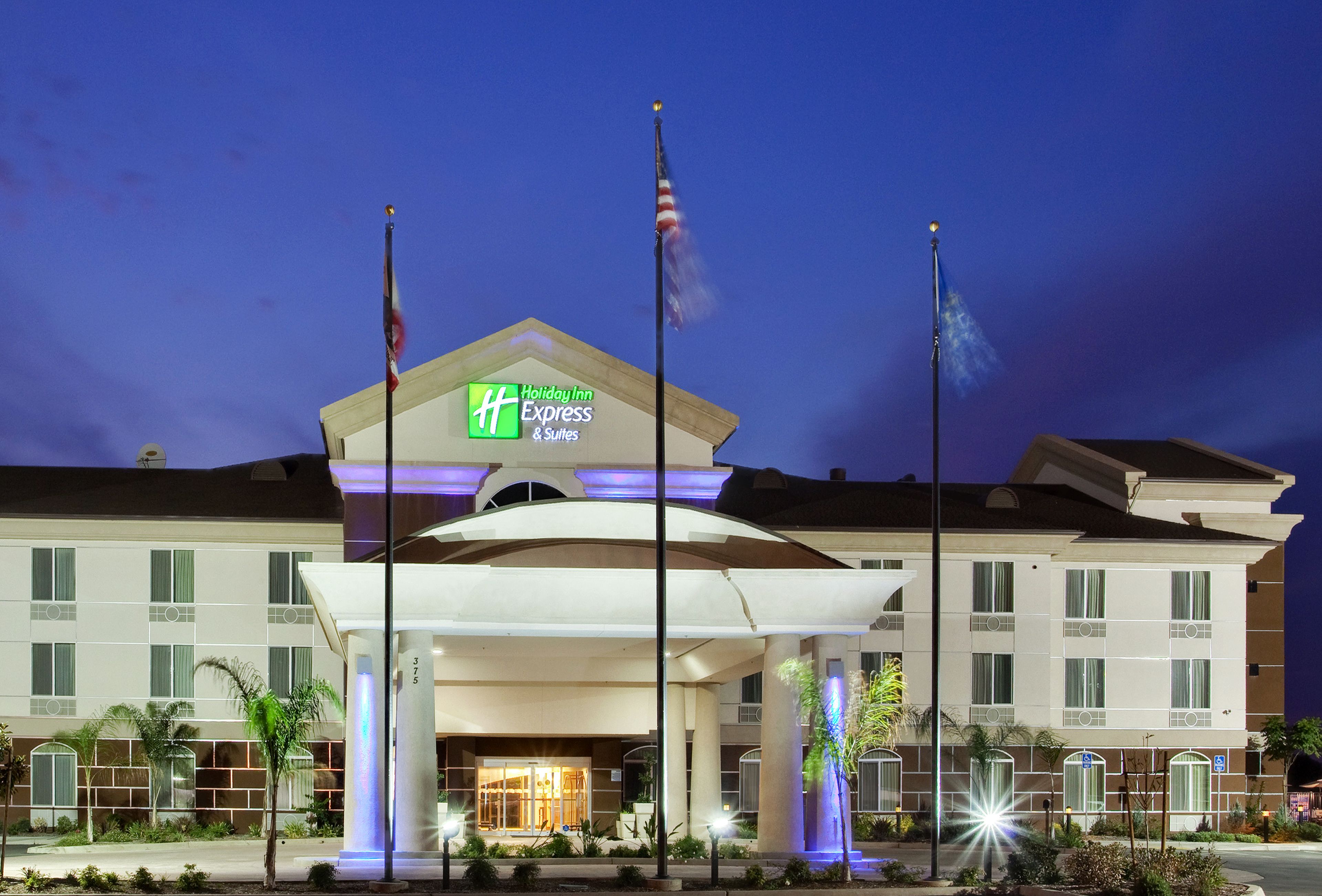 Holiday Inn Express Hotel & Suites Dinuba West in Dinuba, United States
