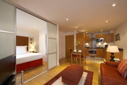 Marlin Apartments City Docklands London 2019 Hotel Prices Marlin Apartments City Docklands 4 0 Out Of 5 Hotel Front Featured Image