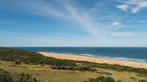 Private beach, sun-loungers, beach umbrellas, beach towels