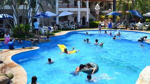 3 outdoor pools, pool umbrellas