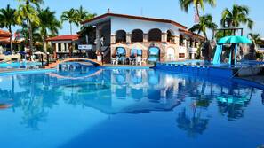 3 outdoor pools, pool umbrellas