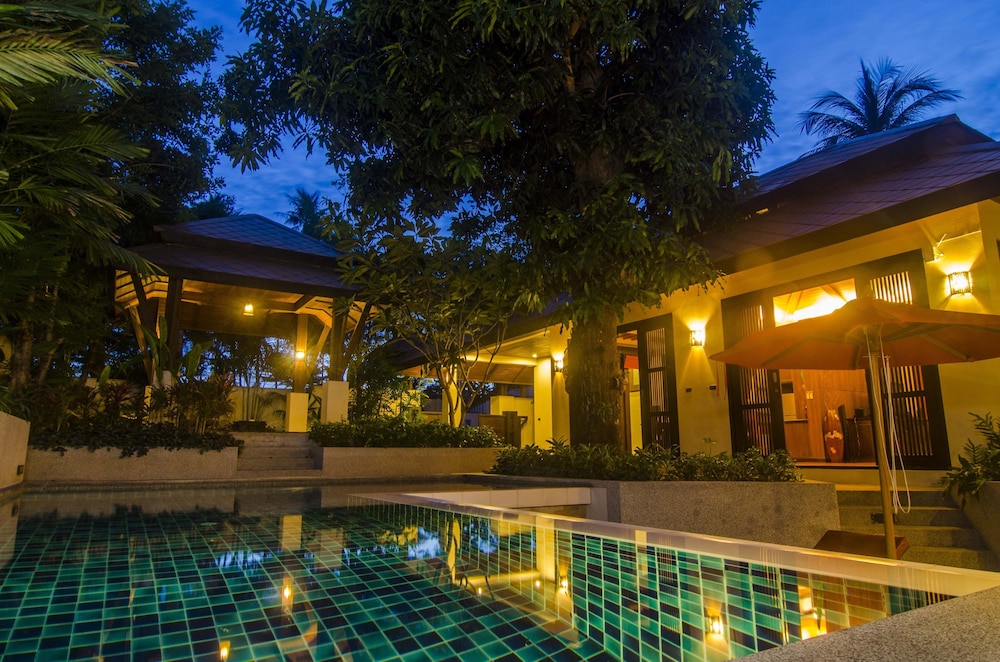 Kirikayan luxury pool villas spa hotel thailand