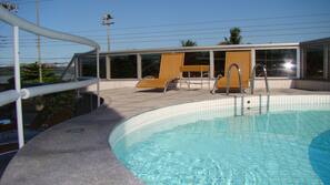 Piscina externa