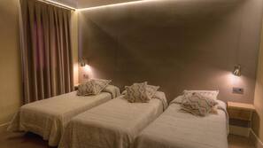 Caja fuerte, sistema de insonorización, wifi gratis y ropa de cama