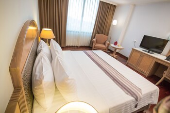 Grand Tower Inn Rama Vi Hotel Bangkok Room Prices Reviews Travelocity