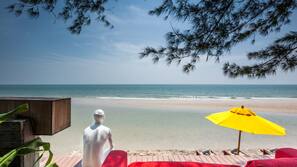海灘、白沙、海灘酒吧