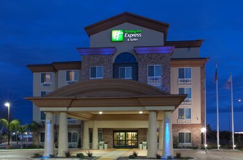 Holiday Inn Express Hotel & Suites Fresno South