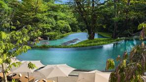 3 outdoor pools