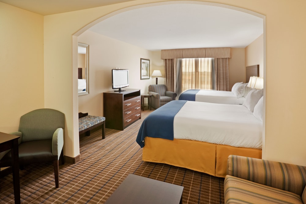 Holiday Inn Express Hotel & Suites Pauls Valley, an IHG Hotel